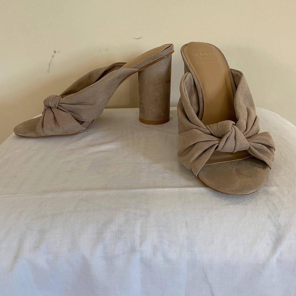 Kaari Blue knot front summer sandal